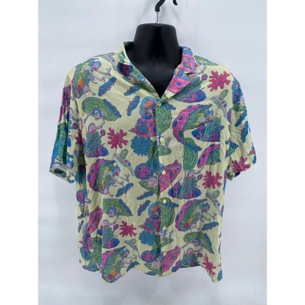 New H&M Rick and Morty Cartoon‎ Network Short Sleeve Button Up Shirt Mens XL